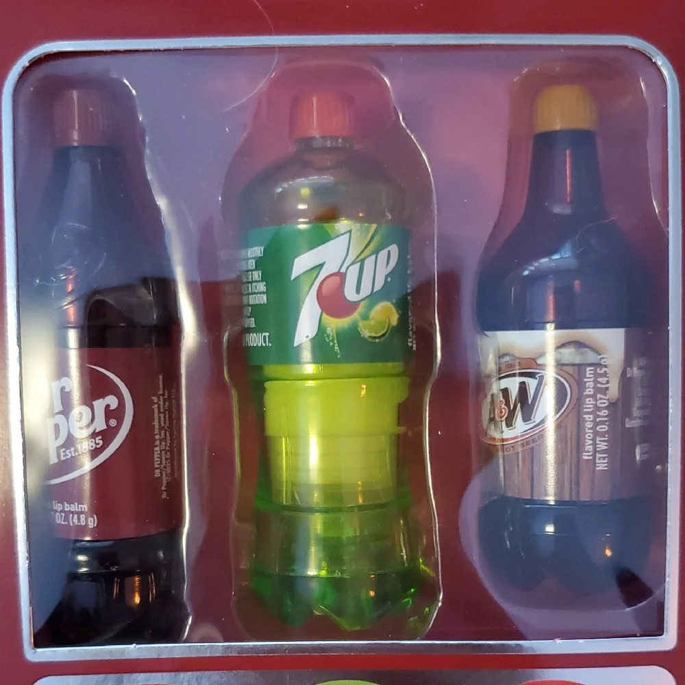 New Flavored Lip Balm Set with Dr Pepper, 7UP, A&W Novelty Vending Machine Box